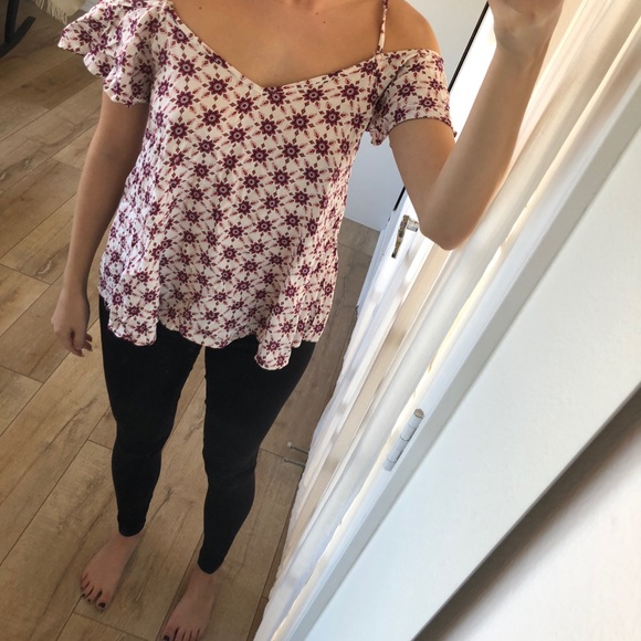 Pretty top - Picture 2 of 6